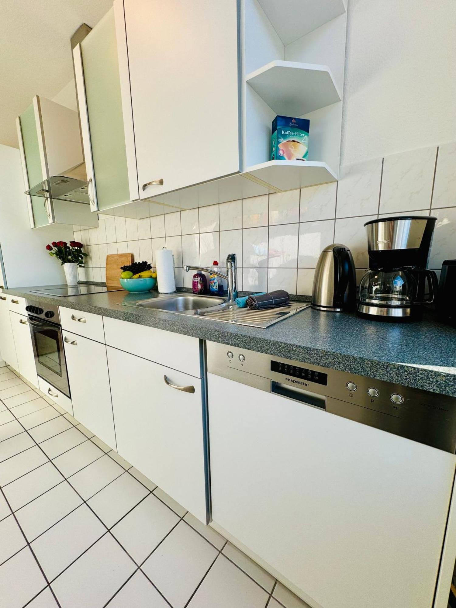 Schicke Wohnung Im Gruenen Hinterhof シュヴェリーン エクステリア 写真